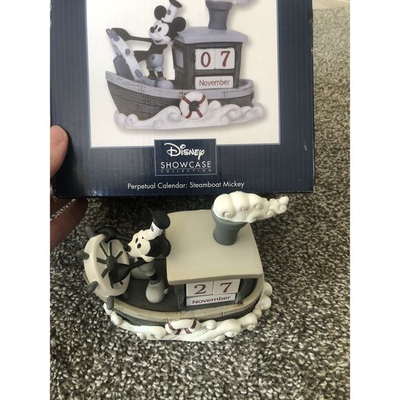 Disney Showcase Collection Disney Steamboat Willie Mickey Mouse Perpetual - Picture 1 of 5